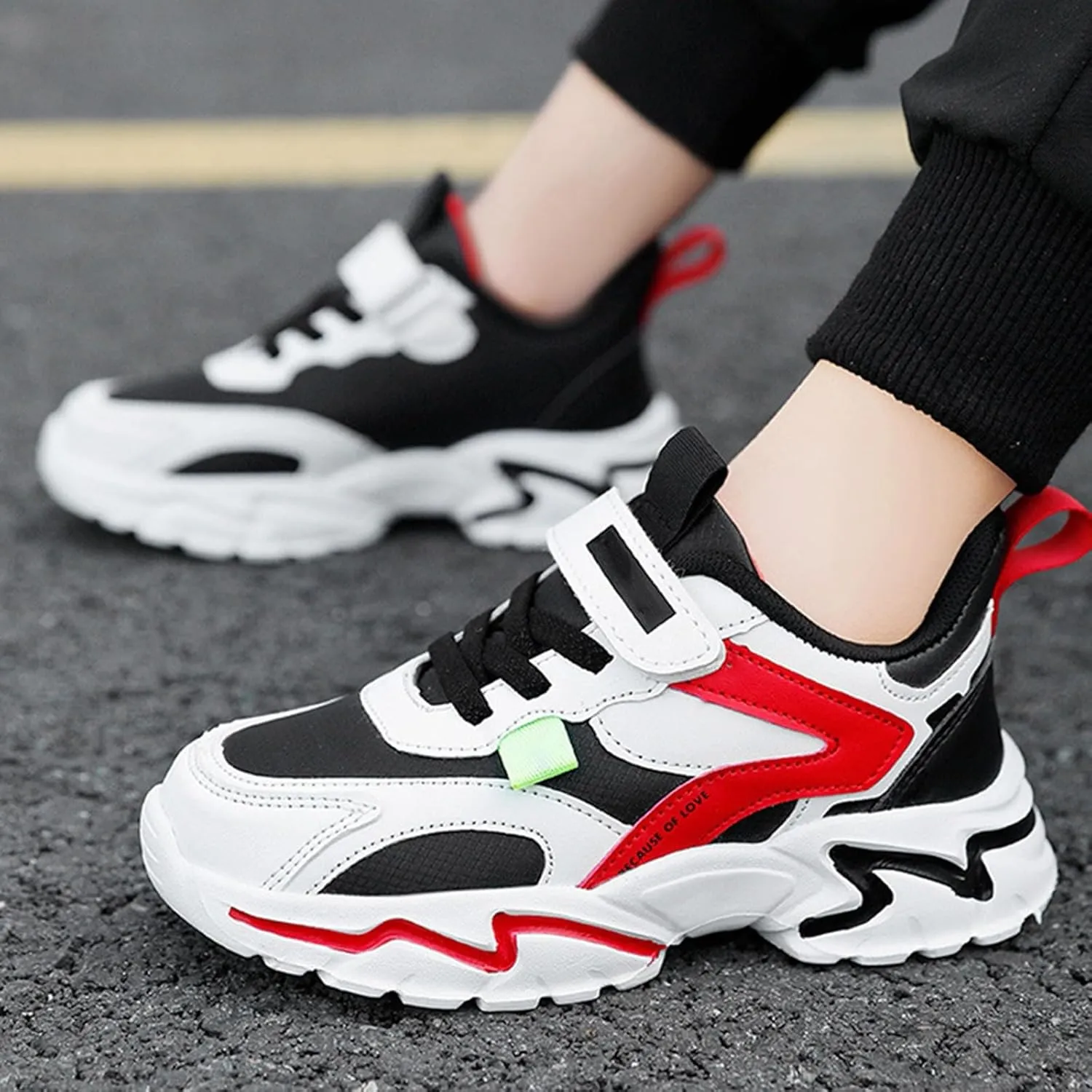Kids Comfortable Basketball Shoes Toddler Boys Girls Air Cushion Sneakers Mid Top Training Sneakers Non-Slip Sports Shoes