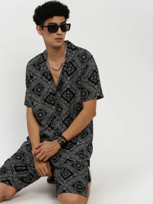 Men Black Ethnic Motifs Printed Shirt And Shorts