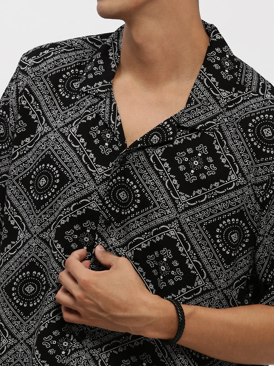 Men Black Ethnic Motifs Printed Shirt And Shorts
