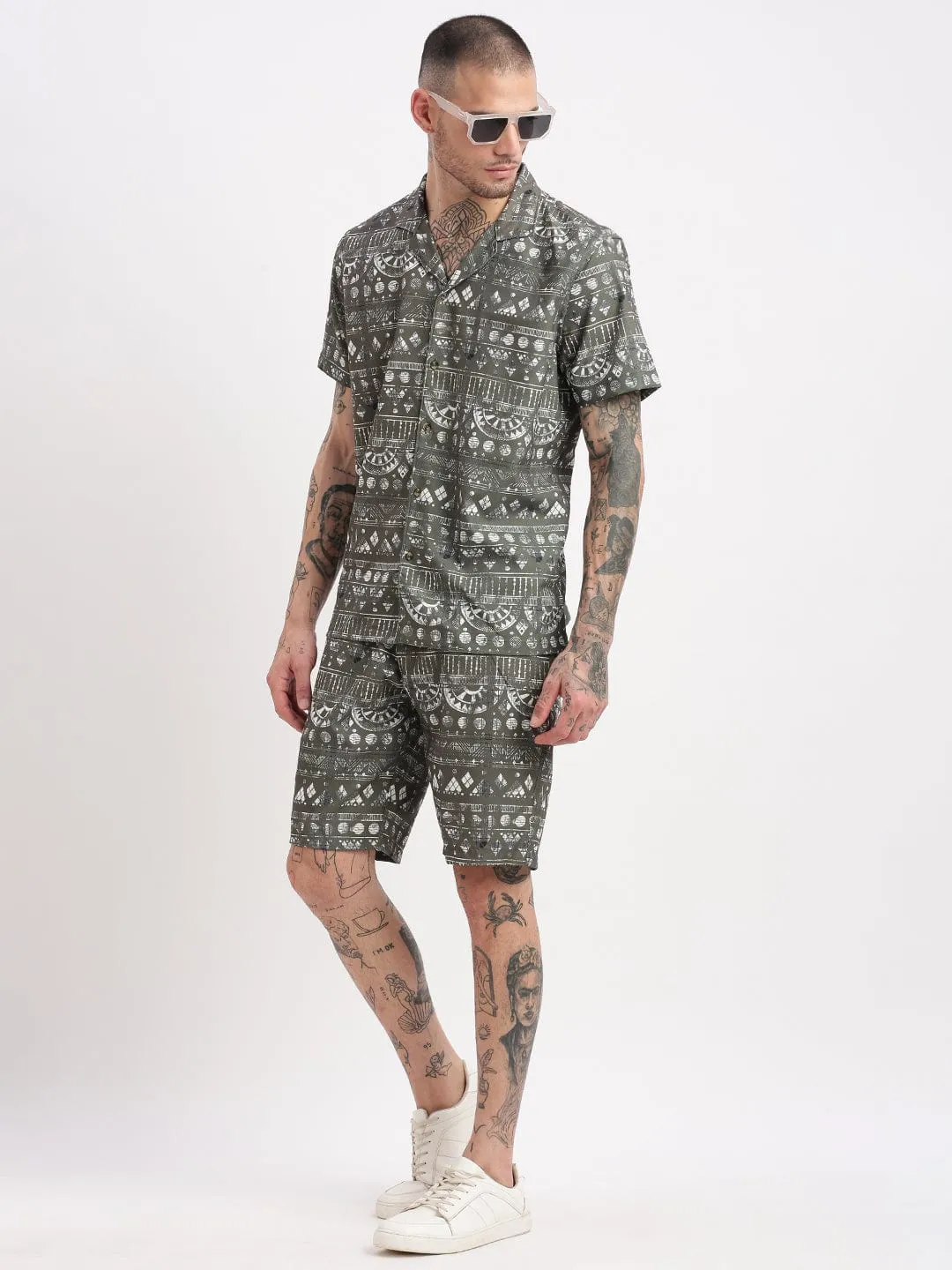 Men Printed Geometric Cuban Collar Green Co Ords Set