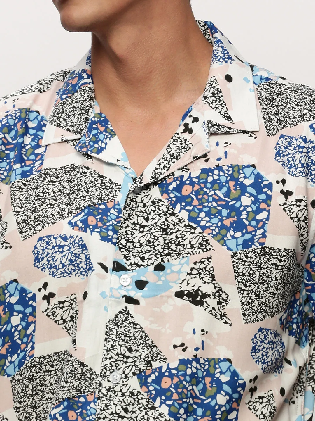 Men White Abstract Printed Co ords Set with Shorts