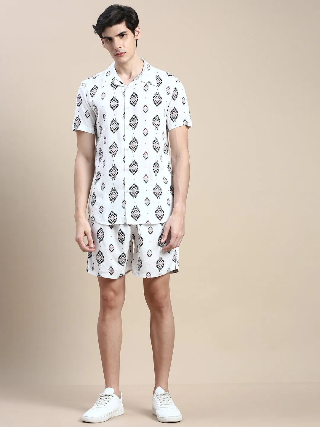 Men White Printed Shirt Collar Slim Fit Co-Ords