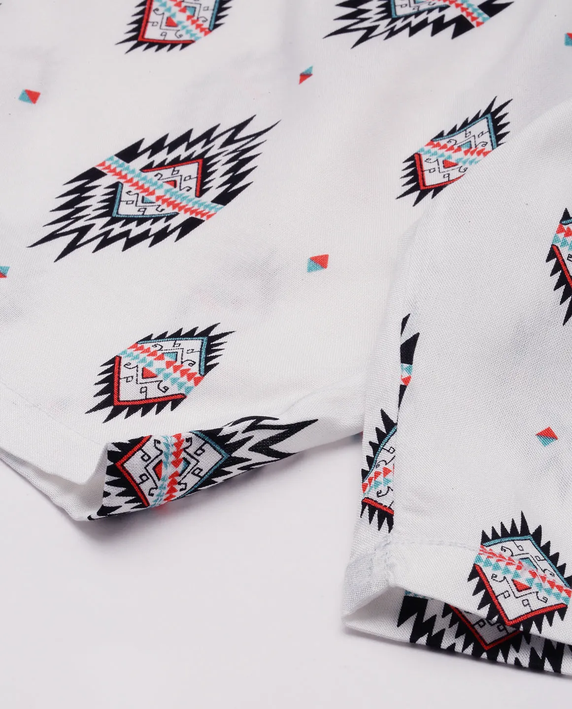Men White Printed Shirt Collar Slim Fit Co-Ords
