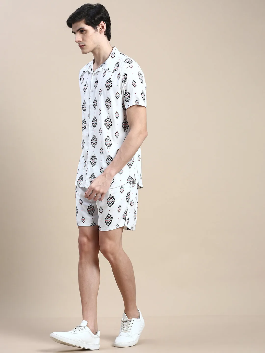 Men White Printed Shirt Collar Slim Fit Co-Ords