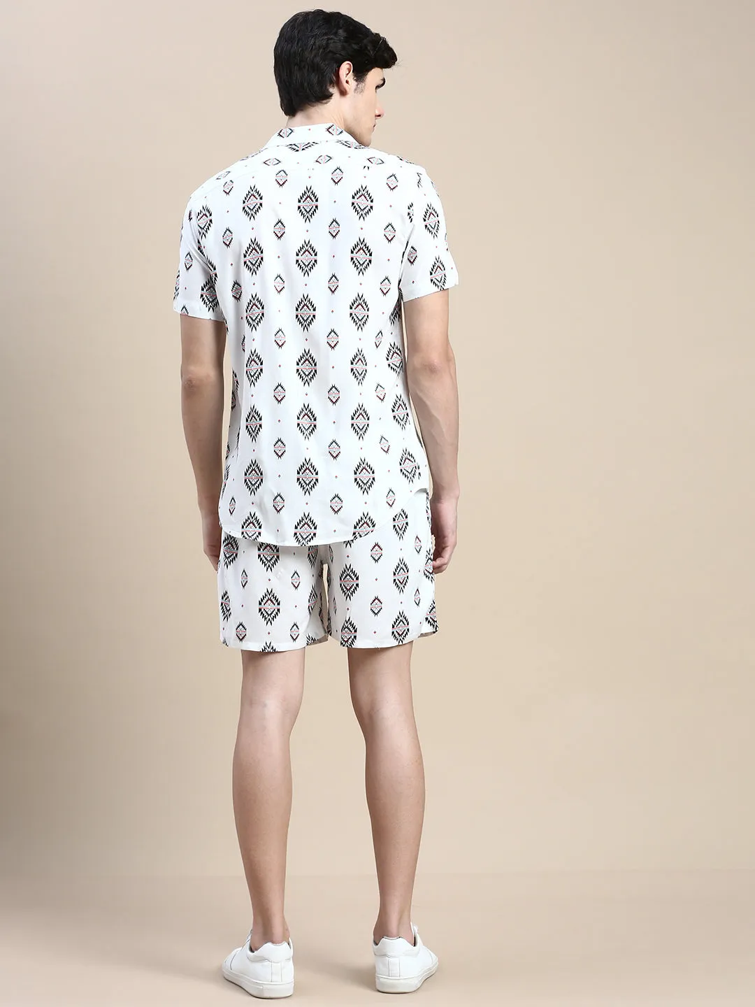 Men White Printed Shirt Collar Slim Fit Co-Ords
