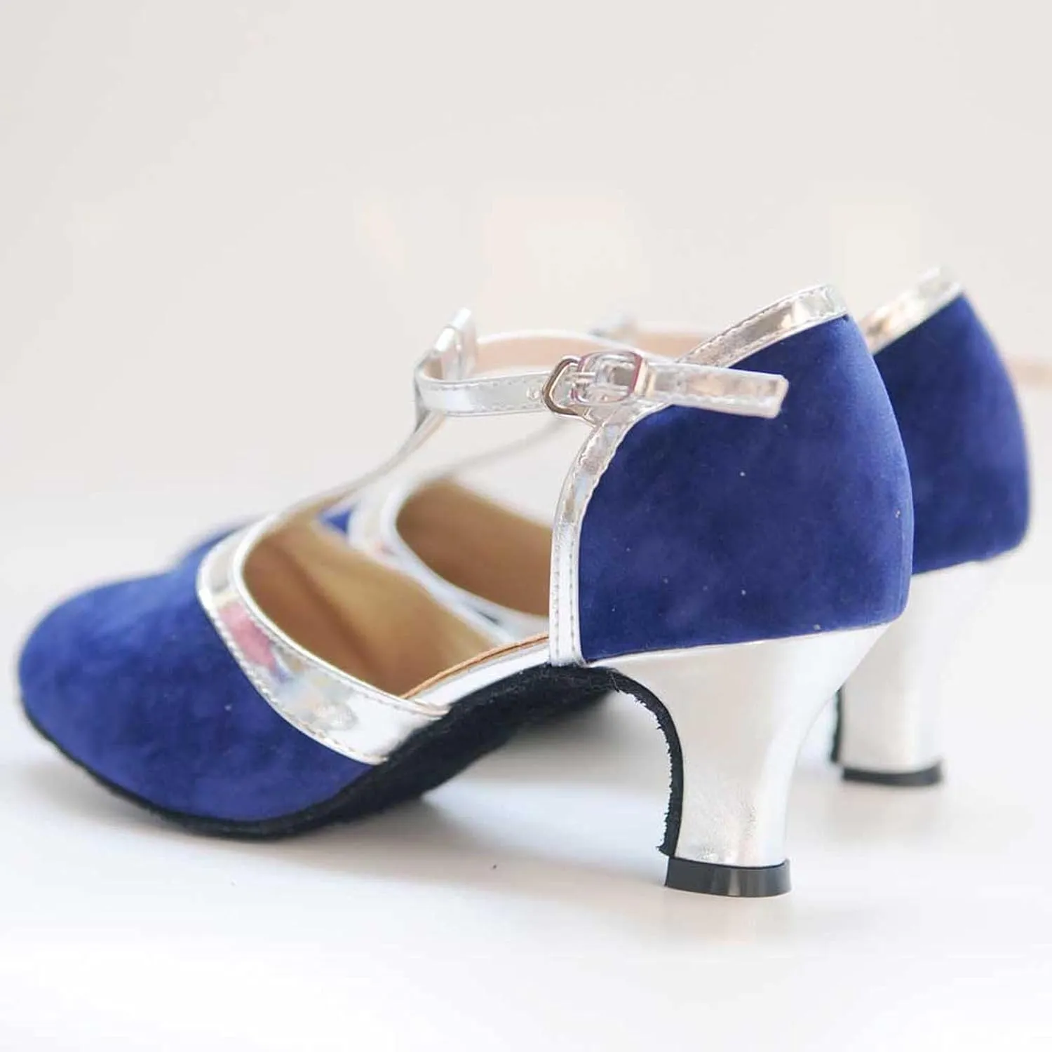 Women's Professional Latin Dance Shoes Satin Sequins Pointed Toe Closed Toe Ballroom Wedding Dancing Shoes Tacones De Mujer Elegantes